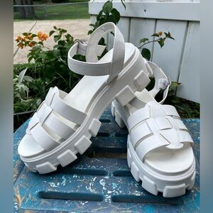 Wild Fable White Chunky Sandals